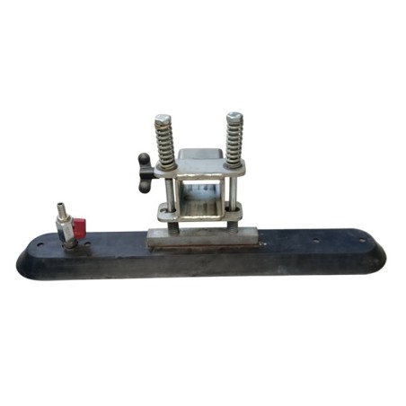 Ventouse dimensions 90 x 500 mm moulée en EPDM pour palonnier type EM4 avec : insert, support, ressorts